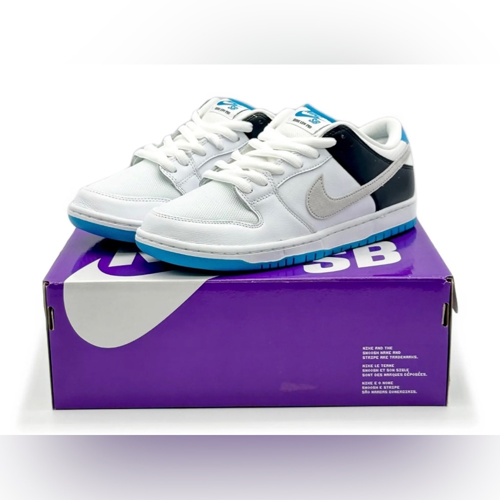 Nike SB Dunk low laser blue / black and white size M 9.5